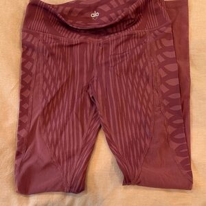 ALO Yoga Maroon Patterned Leggings